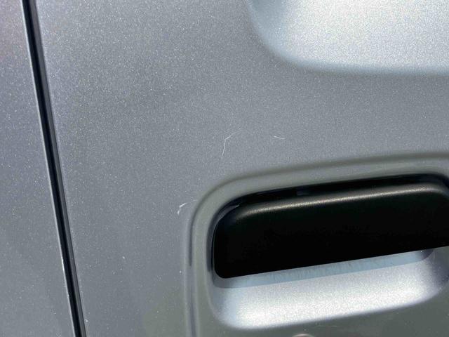 ハイゼットカーゴデラックスETC 衝突被害軽減ブレーキ コーナーセンサー オートライト プライバシーガラス フロントパワーウィンドウ オーバーヘッドシェルフ スピーカー一体型AM・FMラジオ キーレス アイドリングストップ(千葉県)の中古車