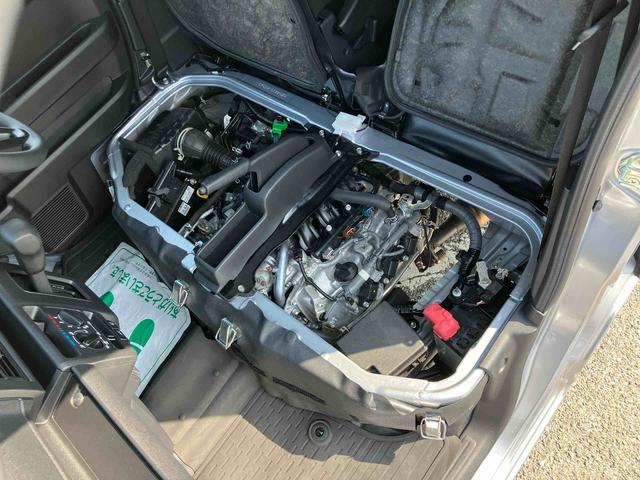 ハイゼットカーゴデラックスETC 衝突被害軽減ブレーキ コーナーセンサー オートライト プライバシーガラス フロントパワーウィンドウ オーバーヘッドシェルフ スピーカー一体型AM・FMラジオ キーレス アイドリングストップ(千葉県)の中古車