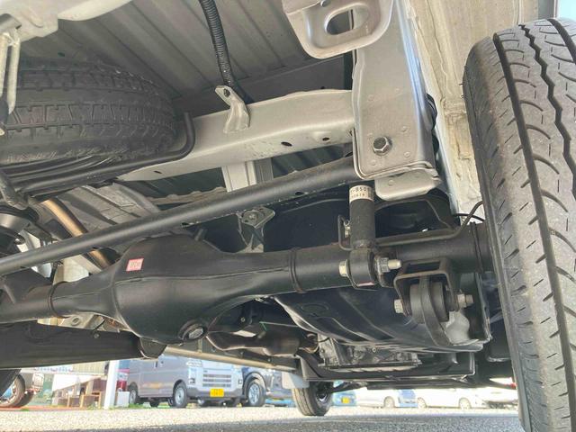 ハイゼットカーゴデラックスETC 衝突被害軽減ブレーキ コーナーセンサー オートライト プライバシーガラス フロントパワーウィンドウ オーバーヘッドシェルフ スピーカー一体型AM・FMラジオ キーレス アイドリングストップ(千葉県)の中古車