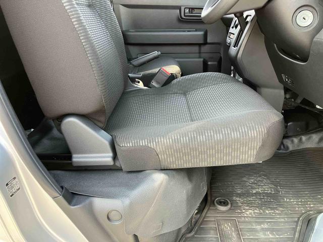 ハイゼットカーゴデラックスETC 衝突被害軽減ブレーキ コーナーセンサー オートライト プライバシーガラス フロントパワーウィンドウ オーバーヘッドシェルフ スピーカー一体型AM・FMラジオ キーレス アイドリングストップ(千葉県)の中古車