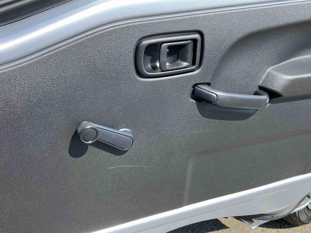 ハイゼットトラックスタンダード衝突被害軽減ブレーキ　コーナーセンサー　横滑り防止装置　オートライト　アイドリングストップ　スピーカー一体型ＡＭ／ＦＭラジオ　エアコン　パワステ　最大積載量３５０ｋｇ（千葉県）の中古車