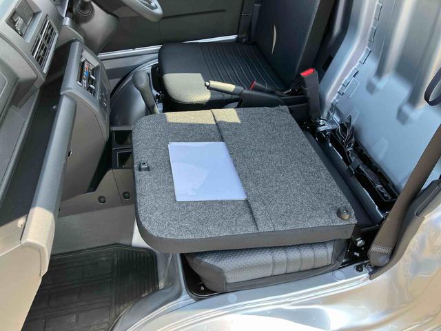 ハイゼットトラックスタンダード衝突被害軽減ブレーキ　コーナーセンサー　横滑り防止装置　オートライト　アイドリングストップ　スピーカー一体型ＡＭ／ＦＭラジオ　エアコン　パワステ　最大積載量３５０ｋｇ（千葉県）の中古車