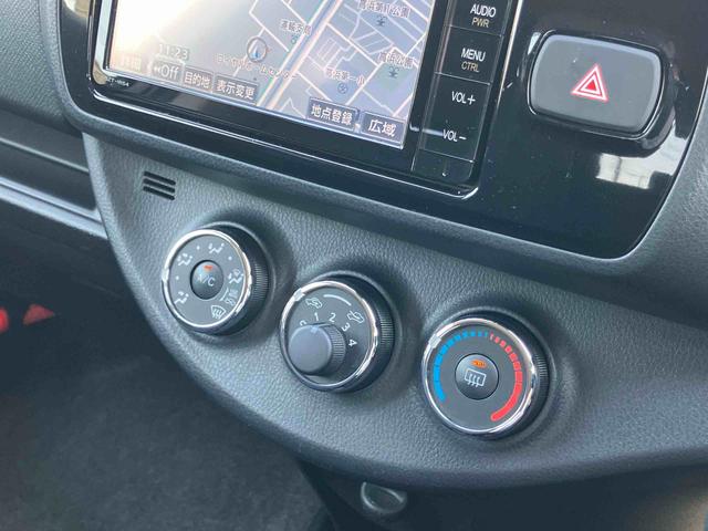 ヴィッツ１．３Ｆ　ＬＥＤエディションナビ／ＴＶ／ＤＶＤ／ＢＴ　ＥＴＣ　衝突軽減装置　ＬＥＤヘッドライト　オートライト　スマートキー　ボタンスタート　サイドレバー式駐車ブレーキ　アイドリングストップ　シートリフター　マニュアルエアコン（千葉県）の中古車