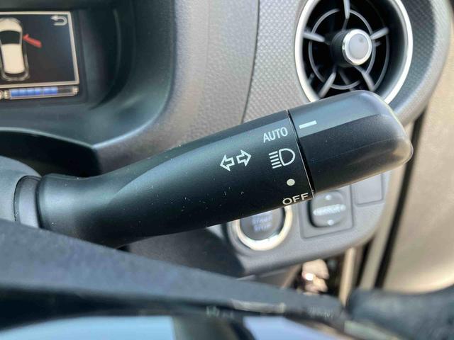 ヴィッツ１．３Ｆ　ＬＥＤエディションナビ／ＴＶ／ＤＶＤ／ＢＴ　ＥＴＣ　衝突軽減装置　ＬＥＤヘッドライト　オートライト　スマートキー　ボタンスタート　サイドレバー式駐車ブレーキ　アイドリングストップ　シートリフター　マニュアルエアコン（千葉県）の中古車