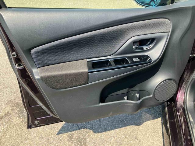 ヴィッツ１．３Ｆ　ＬＥＤエディションナビ／ＴＶ／ＤＶＤ／ＢＴ　ＥＴＣ　衝突軽減装置　ＬＥＤヘッドライト　オートライト　スマートキー　ボタンスタート　サイドレバー式駐車ブレーキ　アイドリングストップ　シートリフター　マニュアルエアコン（千葉県）の中古車