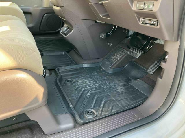 フリードＧ・ホンダセンシングディスプレイオーディオ／ワンセグ／ＣＤ／ＢＴ／ＵＳＢ　バックカメラ　ＥＴＣ　ホンダセンシング　全車速追従クルコン　オートライト　両側Ｐスライドドア　オートエアコン　トップシェイドガラス　ステアリモコン（千葉県）の中古車