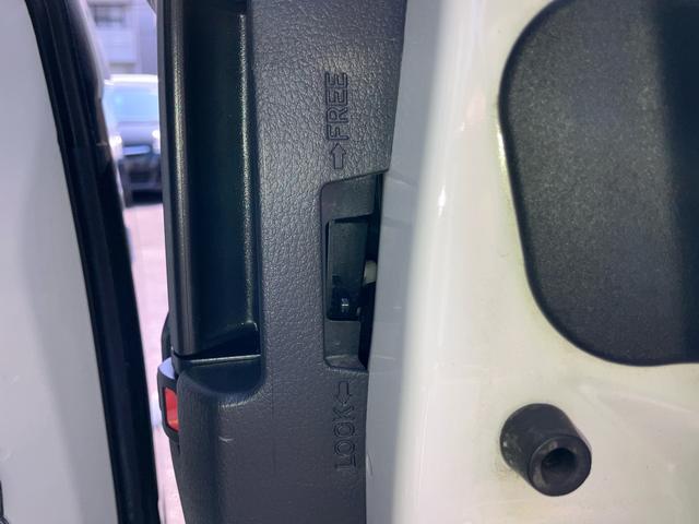 ムーヴキャンバスＧメイクアップリミテッド　ＳＡIIIナビ／ＴＶ／ＤＶＤ／ＢＴ／ＵＳＢ　全周囲カメラ　ドラレコ　ＬＥＤヘッドライト　オートライト　オートハイビーム　衝突被害軽減ブレーキ　置き楽ＢＯＸ　両側電動スライドドア　ステアリングリモコン　キーフリー（千葉県）の中古車