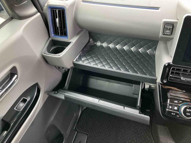 タントカスタムＲＳ９型ナビ／ＢＴ／ＴＶ／ＤＩＳＣ／全周囲カメラ／ステアスイッチ　ＥＴＣ　ターボ　両側パワスラ　１５インチアルミ　ＬＥＤヘッド／フォグ　スマートキー　シートヒーター　シートバックテーブル　自動追従クルコン（千葉県）の中古車