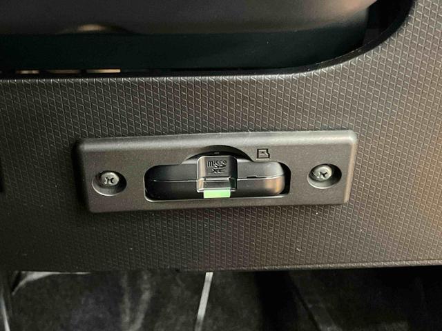 タントカスタムＸスタイルセレクションバックカメラ連動９インチフルセグナビ　ＵＳＢ接続　ブルートゥース対応　フロント．リヤドライブレコーダー連動　ビルトインＥＴＣ　運転席ロングスライドシート　前席シートヒーター　前後コーナーセンサー（千葉県）の中古車