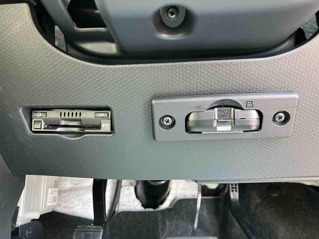 タントＸ９型ナビ／ＢＴ／ＴＶ／ＤＩＳＣ／全周囲カメラ　前後ドラレコ　ＥＴＣ　Ｐクラスター付ＬＥＤ室内灯　左側パワスラ　ＬＥＤ前ライト　スマートキー　シートヒーター　シートバックテーブル　衝突被害軽減ブレーキ（千葉県）の中古車