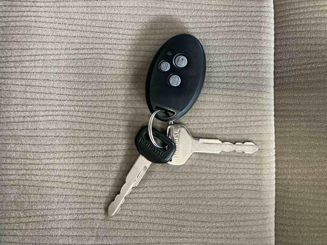 アトレーワゴンカスタムターボRSリミテッドターボ 4WD 両側スライド(左側電動) HIDヘッドライト フォグランプ トップシェイドガラス オーバーヘッドシェルフ アルミホイール オートエアコン キーレスエントリー 足踏み式駐車ブレーキ CD(千葉県)の中古車