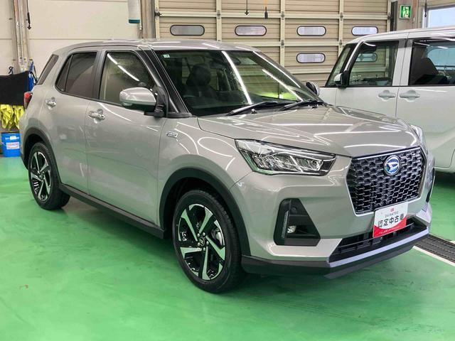 ロッキープレミアムＧ　ＨＥＶＨＥＶ　バックカメラ　全車速追従クルコン　ＡＤＢ　ＬＥＤヘッドランプ　オートライト　リヤフォグ　スマアシ　前後コーナーセンサー　シートヒーター　革巻ステアリング　電動駐車ブレーキ　キーフリー　アルミ（千葉県）の中古車