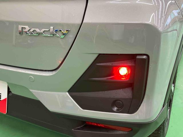 ロッキープレミアムＧ　ＨＥＶＨＥＶ　バックカメラ　全車速追従クルコン　ＡＤＢ　ＬＥＤヘッドランプ　オートライト　リヤフォグ　スマアシ　前後コーナーセンサー　シートヒーター　革巻ステアリング　電動駐車ブレーキ　キーフリー　アルミ（千葉県）の中古車