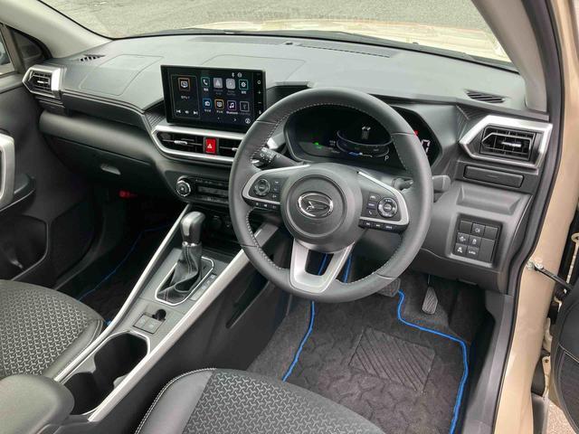 ロッキープレミアムＧ　ＨＥＶＨＥＶ　９型ＤＰＡ／ＴＶ／ＢＴ／ＵＳＢ　全周囲カメラ　全車速追従クルコン　ＡＤＢ　ＬＥＤヘッドランプ　オートライト　リヤフォグ　コーナーセンサー　シートヒーター　革巻ステア　電動駐車ブレーキ　アルミ（千葉県）の中古車