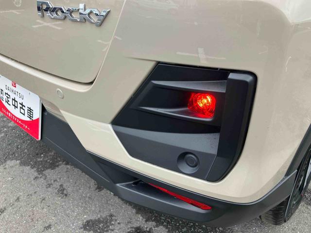 ロッキープレミアムＧ　ＨＥＶＨＥＶ　９型ＤＰＡ／ＴＶ／ＢＴ／ＵＳＢ　全周囲カメラ　全車速追従クルコン　ＡＤＢ　ＬＥＤヘッドランプ　オートライト　リヤフォグ　コーナーセンサー　シートヒーター　革巻ステア　電動駐車ブレーキ　アルミ（千葉県）の中古車