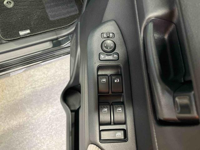 ムーヴX衝突回避支援 横滑り防止装置 プッシュエンジンスタート キーフリーシステム チルトステアリング 運転席シートリフター 左側電動スライドドア マニュアルレベリング機能付LEDヘッドライト(千葉県)の中古車