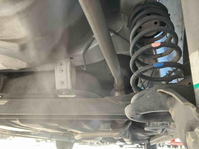 ミラココアココアＸナビ／ＴＶ／ＤＶＤ／ＢＴ／ＵＳＢ　オートＡ／Ｃ　アイドリングストップ　電動格納ドアミラー　シートリフター　チルトステアリング　キーフリーシステム　盗難防止警報　ハロゲンヘッドランプ　足踏式駐車ブレーキ（千葉県）の中古車