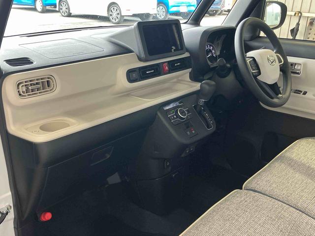 ムーヴキャンバスストライプスＧ衝突回避支援　横滑り防止装置　両側電動スライドドア　置きラクボックス　ホットカップホルダー　オートブレーキホールド付き電動パーキング　前席シートヒーター　プッシュエンジンスタート　キーフリーシステム（千葉県）の中古車