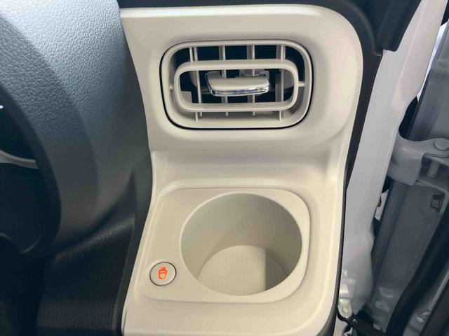 ムーヴキャンバスストライプスＧ衝突回避支援　横滑り防止装置　両側電動スライドドア　置きラクボックス　ホットカップホルダー　オートブレーキホールド付き電動パーキング　前席シートヒーター　プッシュエンジンスタート　キーフリーシステム（千葉県）の中古車