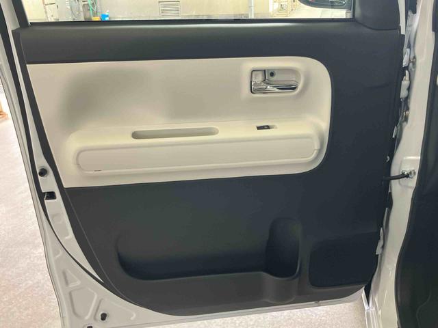 ムーヴキャンバスストライプスＧ衝突回避支援　横滑り防止装置　両側電動スライドドア　置きラクボックス　ホットカップホルダー　オートブレーキホールド付き電動パーキング　前席シートヒーター　プッシュエンジンスタート　キーフリーシステム（千葉県）の中古車