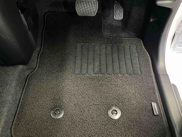 ムーヴキャンバスストライプスＧ衝突回避支援　横滑り防止装置　両側電動スライドドア　置きラクボックス　ホットカップホルダー　オートブレーキホールド付き電動パーキング　前席シートヒーター　プッシュエンジンスタート　キーフリーシステム（千葉県）の中古車