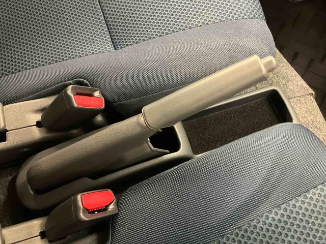 ハイゼットカーゴクルーズターボ操作パネル脱着式ＣＤラジオチューナー　ＵＳＢ接続　ＡＵＸ接続　ＥＴＣ　オーバーヘッドシェルフ　電動格納式ドアミラー　キーレスエントリー　荷台マット　灰皿　シガーライター　フルホイールキャップ（千葉県）の中古車