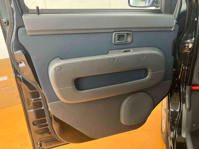 ハイゼットカーゴクルーズターボ操作パネル脱着式ＣＤラジオチューナー　ＵＳＢ接続　ＡＵＸ接続　ＥＴＣ　オーバーヘッドシェルフ　電動格納式ドアミラー　キーレスエントリー　荷台マット　灰皿　シガーライター　フルホイールキャップ（千葉県）の中古車