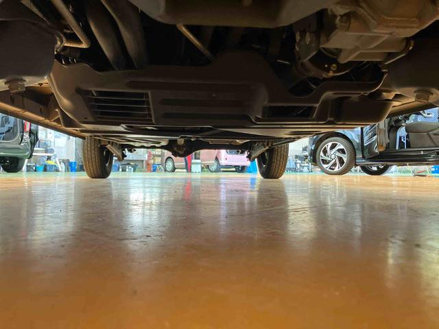 ハイゼットカーゴクルーズターボ操作パネル脱着式ＣＤラジオチューナー　ＵＳＢ接続　ＡＵＸ接続　ＥＴＣ　オーバーヘッドシェルフ　電動格納式ドアミラー　キーレスエントリー　荷台マット　灰皿　シガーライター　フルホイールキャップ（千葉県）の中古車