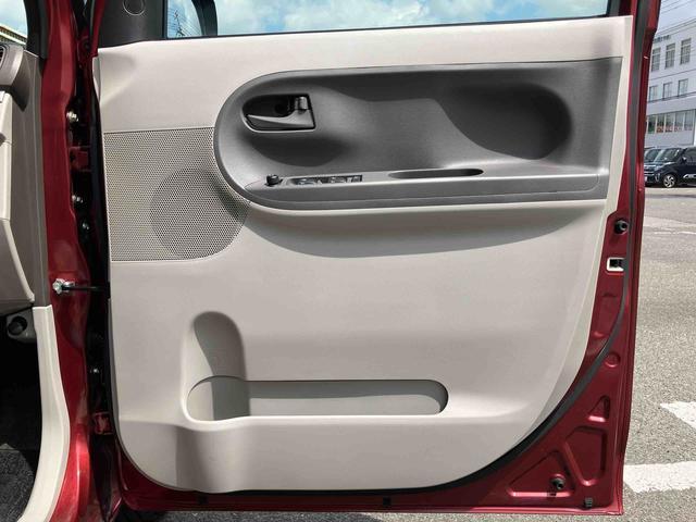 タントＸ　ＳＡ衝突軽減装置　横滑り防止装置　両側スライドドア（左側電動）　ＣＤ／ラジオ／ＡＵＸ　ハロゲンヘッドライト　オートライト　キーフリーシステム　盗難防止警報　オートＡ／Ｃ　足踏み式駐車ブレーキ（千葉県）の中古車