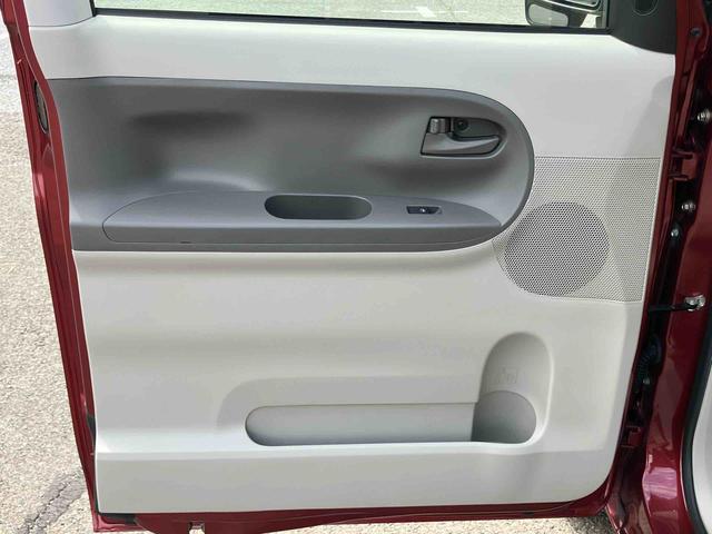 タントＸ　ＳＡ衝突軽減装置　横滑り防止装置　両側スライドドア（左側電動）　ＣＤ／ラジオ／ＡＵＸ　ハロゲンヘッドライト　オートライト　キーフリーシステム　盗難防止警報　オートＡ／Ｃ　足踏み式駐車ブレーキ（千葉県）の中古車