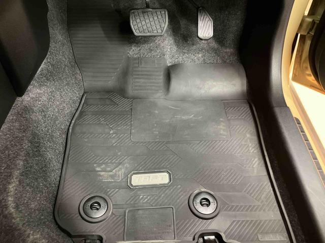 タフトＸバックカメラ連動フルセグナビ　ＵＳＢ接続　ブルートゥース対応　ＥＴＣ　スカイフィールトップ　オートブレーキホールド付き電動パーキング　前後コーナーセンサー　マニュアルレベリング機能付ＬＥＤヘッドライト（千葉県）の中古車