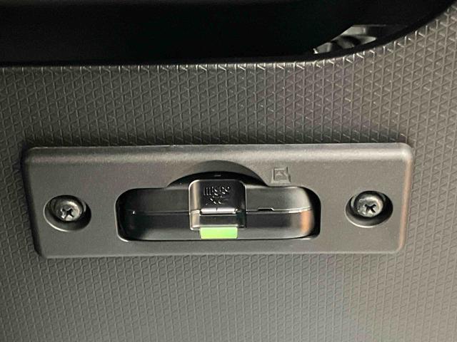 タントカスタムＸスタイルセレクションパノラマカメラ連動９インチフルセグナビ　ＵＳＢ接続　ブルートゥース対応　ＴＶナビキット　フロント．リヤドライブレコーダー連動　ＥＴＣ　プラズマクラスター搭載ルームランプ　運転席ロングスライドシート（千葉県）の中古車