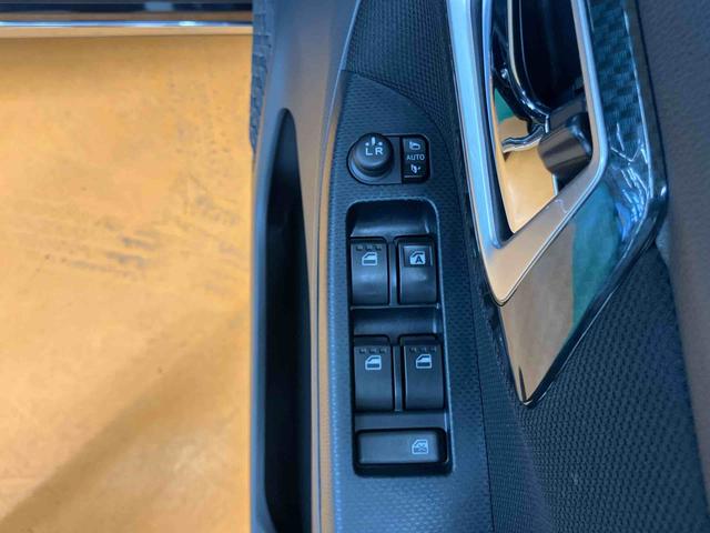 ムーヴカスタム　ＸリミテッドII　ＳＡIIIパノラマカメラ連動８インチフルセグナビ　ＵＳＢ接続　ＨＤＭＩ接続　ブルートゥース対応　ＴＶナビキット　運転席シートヒーター　オートライト　オートハイビーム　マニュアルレベリング機能付ＬＥＤヘッドライト（千葉県）の中古車