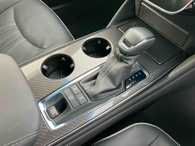 クラウンハイブリッドＲＳアドバンスハイブリッド　ナビ／ＴＶ／ＤＶＤ／ＢＴ／ＵＳＢ　全周囲カメラ　ＥＴＣ　ドラレコ　駐車支援装置　全車速追従クルコン　ガラスルーフ　ＢＳＭ　シートＡ／Ｃ　シートヒーター　リヤサンシェード　コーナーセンサー（千葉県）の中古車