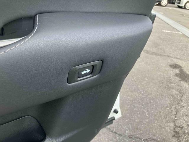 クラウンハイブリッドＲＳアドバンスハイブリッド　ナビ／ＴＶ／ＤＶＤ／ＢＴ／ＵＳＢ　全周囲カメラ　ＥＴＣ　ドラレコ　駐車支援装置　全車速追従クルコン　ガラスルーフ　ＢＳＭ　シートＡ／Ｃ　シートヒーター　リヤサンシェード　コーナーセンサー（千葉県）の中古車