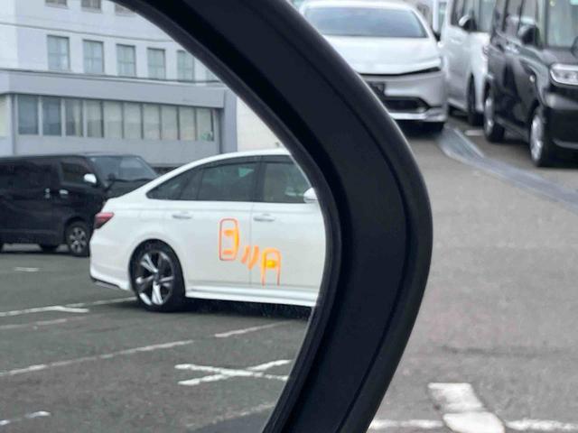 プリウスＡハイブリッド　駐車支援装置　ナビ／ワンセグ／ＢＴ　バックカメラ　全車速追従クルコン　ＬＥＤヘッドライト　オートライト　オートハイビーム　ＢＳＭ　コーナーセンサー　革巻きステアリング　ＨＵＤ　オートＡＣ（千葉県）の中古車