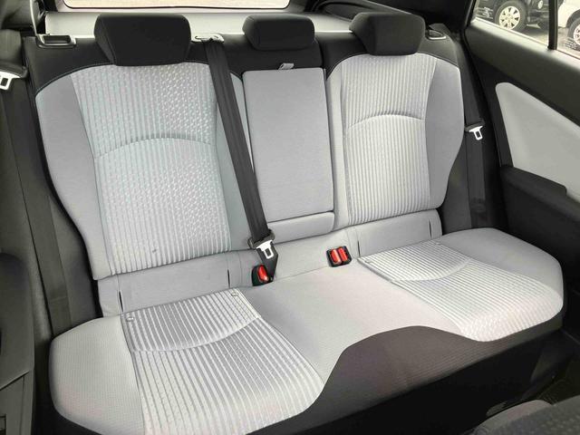 プリウスＡハイブリッド　駐車支援装置　ナビ／ワンセグ／ＢＴ　バックカメラ　全車速追従クルコン　ＬＥＤヘッドライト　オートライト　オートハイビーム　ＢＳＭ　コーナーセンサー　革巻きステアリング　ＨＵＤ　オートＡＣ（千葉県）の中古車