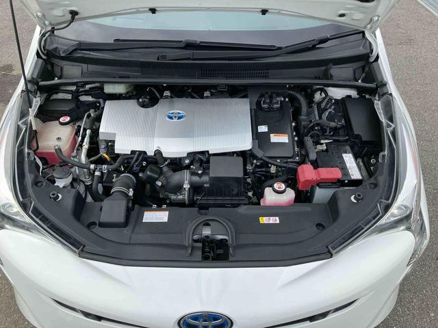 プリウスＡハイブリッド　駐車支援装置　ナビ／ワンセグ／ＢＴ　バックカメラ　全車速追従クルコン　ＬＥＤヘッドライト　オートライト　オートハイビーム　ＢＳＭ　コーナーセンサー　革巻きステアリング　ＨＵＤ　オートＡＣ（千葉県）の中古車