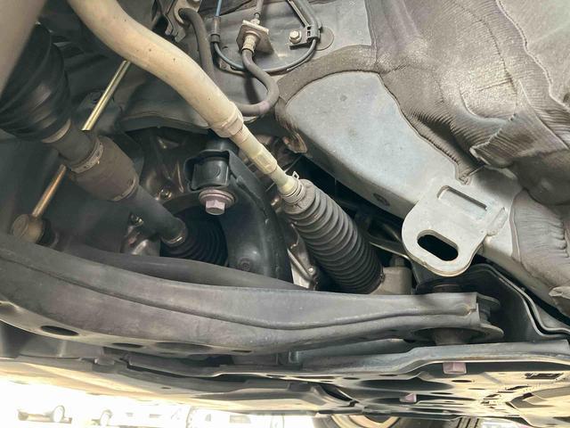 プリウスＡハイブリッド　駐車支援装置　ナビ／ワンセグ／ＢＴ　バックカメラ　全車速追従クルコン　ＬＥＤヘッドライト　オートライト　オートハイビーム　ＢＳＭ　コーナーセンサー　革巻きステアリング　ＨＵＤ　オートＡＣ（千葉県）の中古車