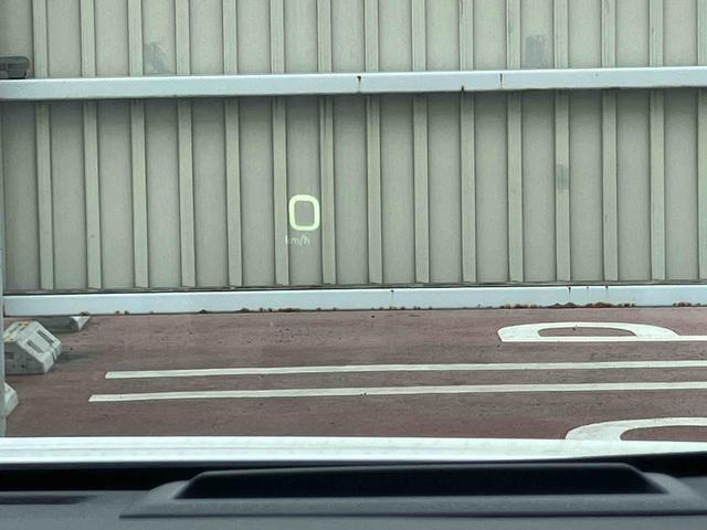 プリウスＡハイブリッド　駐車支援装置　ナビ／ワンセグ／ＢＴ　バックカメラ　全車速追従クルコン　ＬＥＤヘッドライト　オートライト　オートハイビーム　ＢＳＭ　コーナーセンサー　革巻きステアリング　ＨＵＤ　オートＡＣ（千葉県）の中古車