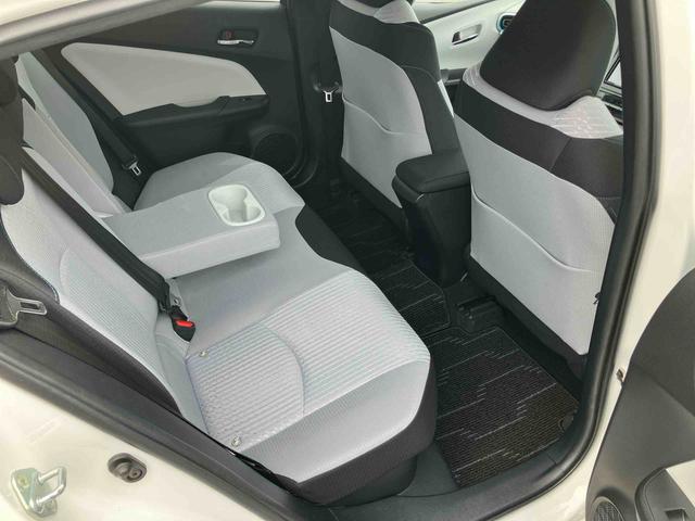 プリウスＡハイブリッド　駐車支援装置　ナビ／ワンセグ／ＢＴ　バックカメラ　全車速追従クルコン　ＬＥＤヘッドライト　オートライト　オートハイビーム　ＢＳＭ　コーナーセンサー　革巻きステアリング　ＨＵＤ　オートＡＣ（千葉県）の中古車