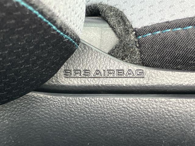 プリウスＡハイブリッド　駐車支援装置　ナビ／ワンセグ／ＢＴ　バックカメラ　全車速追従クルコン　ＬＥＤヘッドライト　オートライト　オートハイビーム　ＢＳＭ　コーナーセンサー　革巻きステアリング　ＨＵＤ　オートＡＣ（千葉県）の中古車