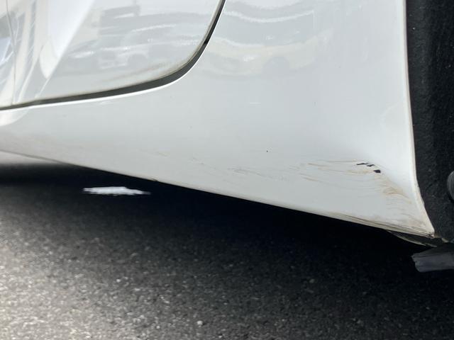 プリウスＡハイブリッド　駐車支援装置　ナビ／ワンセグ／ＢＴ　バックカメラ　全車速追従クルコン　ＬＥＤヘッドライト　オートライト　オートハイビーム　ＢＳＭ　コーナーセンサー　革巻きステアリング　ＨＵＤ　オートＡＣ（千葉県）の中古車