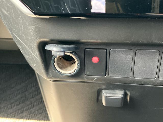 タンクカスタムＧ−Ｔモデリスタエアロ　ナビ／ＴＶ／ＤＶＤ／ＢＴ　バックカメラ　ドラレコ　ＥＴＣ　クルーズコントロール　ＬＥＤヘッドライト　オートライト　衝突軽減装置　コーナーセンサー　足踏み式駐車ブレーキ　アルミホイール（千葉県）の中古車