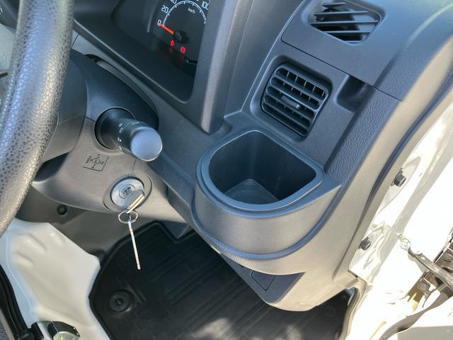 ハイゼットトラックスタンダード４ＷＤ　オートマ　荷台三方開　テールゲートチェーン　バッテリーカバー　マニュアルエアコン　パワーステアリング　スピーカー一体型ＡＭ／ＦＭラジオ　ハロゲンヘッドランプ　左右アシストグリップ　三枚リーフ（千葉県）の中古車