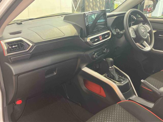 ロッキーＧバックカメラ連動９インチフルセグナビ　ブルートゥース対応　ＵＳＢ接続　フロント．リヤドライブレコーダー連動　ビルトインＥＴＣ　アダプティブクルーズコントロール　前席シートヒーター　リヤフォグランプ（千葉県）の中古車