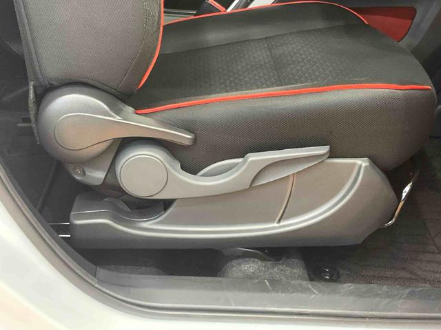 ロッキーＧバックカメラ連動９インチフルセグナビ　ブルートゥース対応　ＵＳＢ接続　フロント．リヤドライブレコーダー連動　ビルトインＥＴＣ　アダプティブクルーズコントロール　前席シートヒーター　リヤフォグランプ（千葉県）の中古車