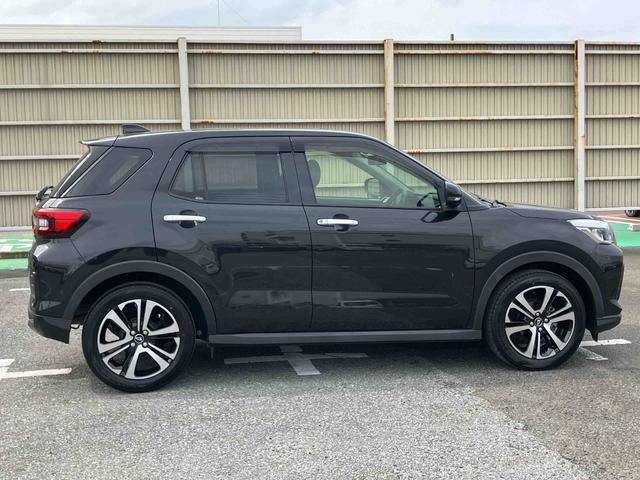 ロッキープレミアムターボ　ナビ／ＴＶ／ＤＶＤ／ＢＴ／ＵＳＢ　バックカメラ　前後ドラレコ　ＥＴＣ　全車速追従クルコン　ＬＥＤヘッドランプ　オートライト　リヤフォグランプ　コーナーセンサ　シートヒーター　革巻ステア　アルミ（千葉県）の中古車