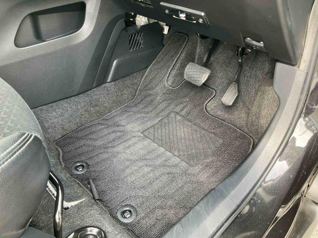 ロッキープレミアムターボ　ナビ／ＴＶ／ＤＶＤ／ＢＴ／ＵＳＢ　バックカメラ　前後ドラレコ　ＥＴＣ　全車速追従クルコン　ＬＥＤヘッドランプ　オートライト　リヤフォグランプ　コーナーセンサ　シートヒーター　革巻ステア　アルミ（千葉県）の中古車