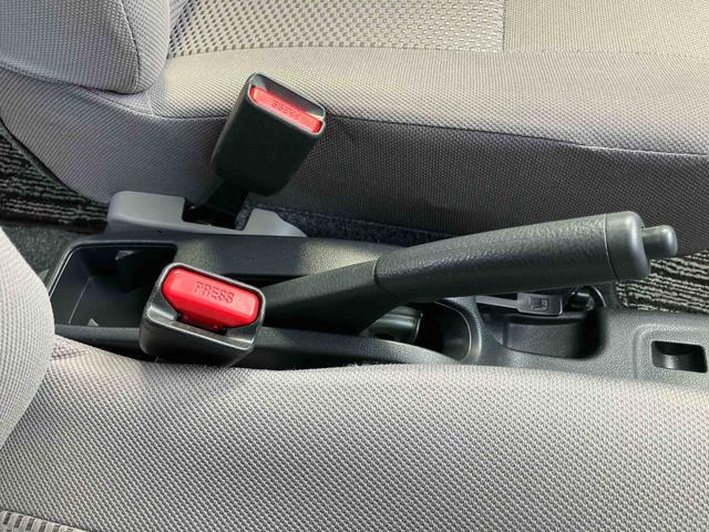 ミライースL SAアイドリングストップ 衝突被害軽減ブレーキ 横滑り防止装置 デジタルメーター サイドレバー式駐車ブレーキ キーレスエントリー 盗難防止アラーム マニュアルエアコン CD/AUX/AM・FMラジオ(千葉県)の中古車